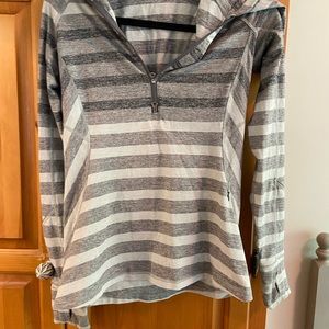 Lululemon women top